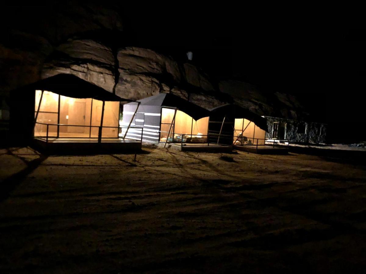 Wadi Rum Moon Camp Екстериор снимка